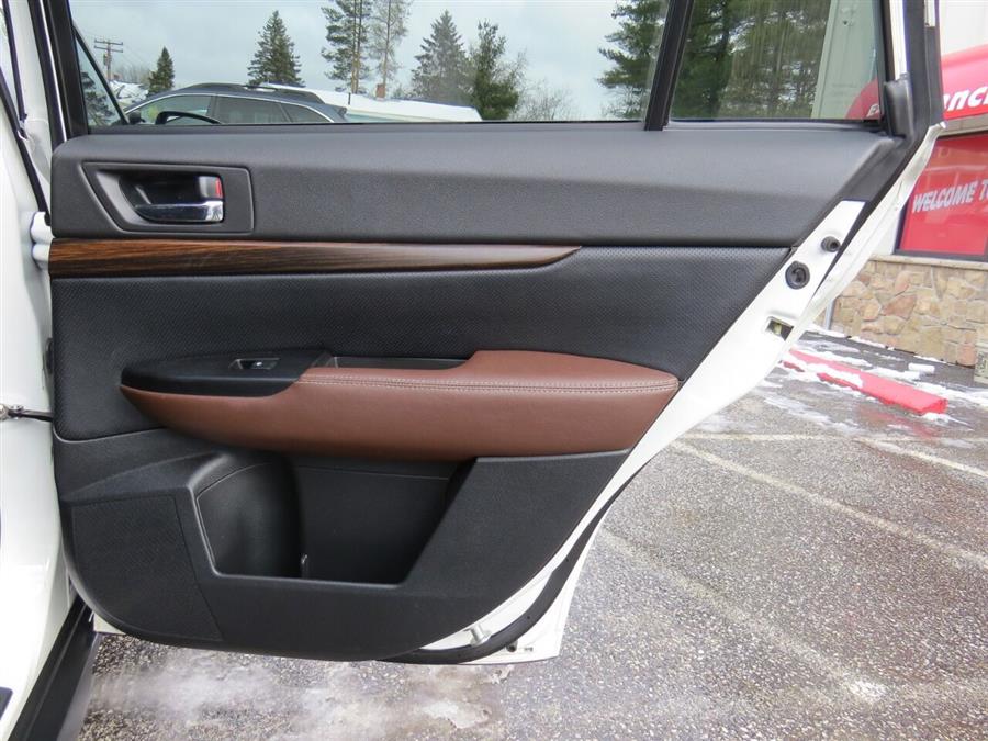 Used Subaru Outback 2.5i Limited AWD 4dr Wagon 2014 | Lake City Exports Inc. Auburn, Maine Used Subaru Outback 2.5i Limited AWD 4dr Wagon 2014 | Lake City Exports Inc. Auburn, Maine