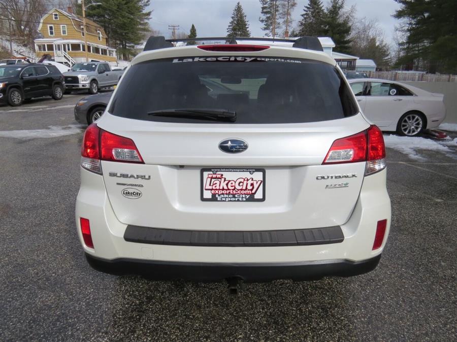 Used Subaru Outback 2.5i Limited AWD 4dr Wagon 2014 | Lake City Exports Inc. Auburn, Maine Used Subaru Outback 2.5i Limited AWD 4dr Wagon 2014 | Lake City Exports Inc. Auburn, Maine