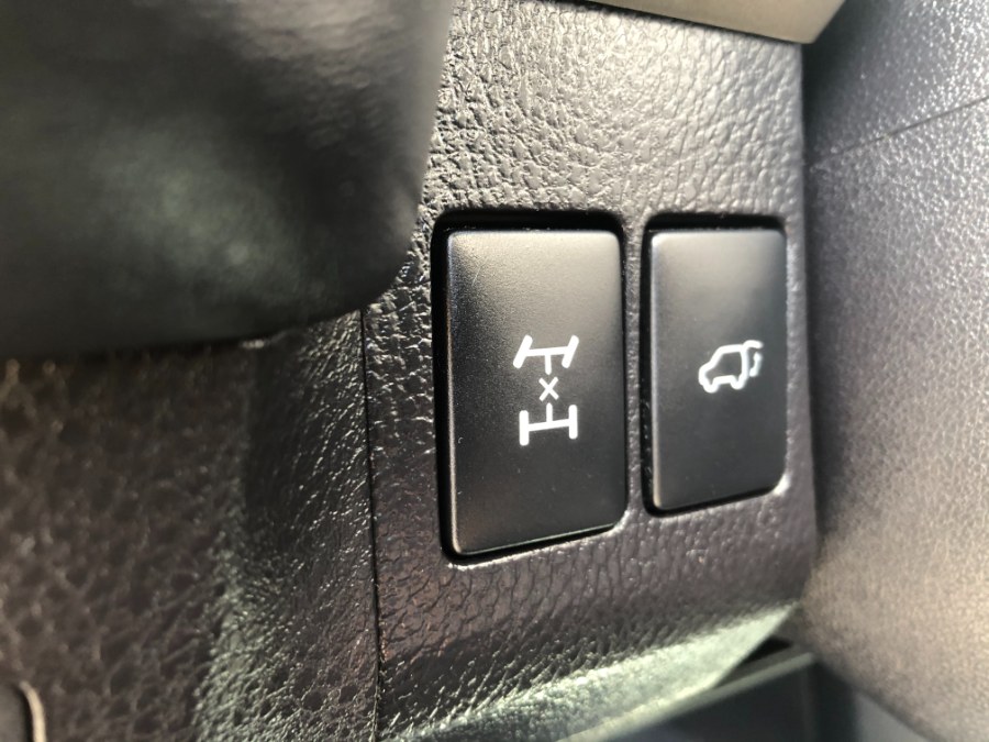 2015 Toyota RAV4 AWD 4dr XLE (Natl), available for sale in Bristol, Connecticut | Bristol Auto Center LLC. Bristol, Connecticut 2015 Toyota RAV4 AWD 4dr XLE (Natl), available for sale in Bristol, Connecticut | Bristol Auto Center LLC. Bristol, Connecticut