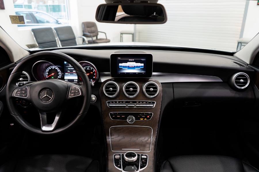 Used Mercedes-Benz C-Class C 300 4MATIC Sedan 2017 | Luxury Motor Club. Franklin Square, New York Used Mercedes-Benz C-Class C 300 4MATIC Sedan 2017 | Luxury Motor Club. Franklin Square, New York