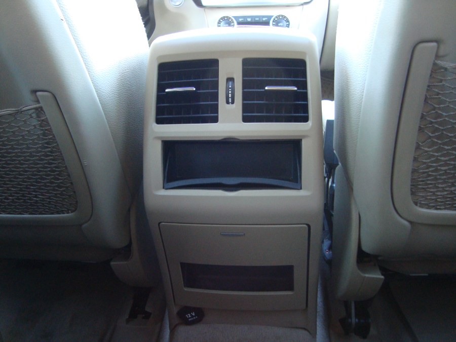 2015 Mercedes-Benz M-Class 4MATIC 4dr ML350, available for sale in Manchester, Connecticut | Yara Motors. Manchester, Connecticut 2015 Mercedes-Benz M-Class 4MATIC 4dr ML350, available for sale in Manchester, Connecticut | Yara Motors. Manchester, Connecticut