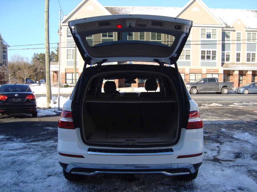 2015 Mercedes-Benz M-Class 4MATIC 4dr ML350, available for sale in Manchester, Connecticut | Yara Motors. Manchester, Connecticut 2015 Mercedes-Benz M-Class 4MATIC 4dr ML350, available for sale in Manchester, Connecticut | Yara Motors. Manchester, Connecticut