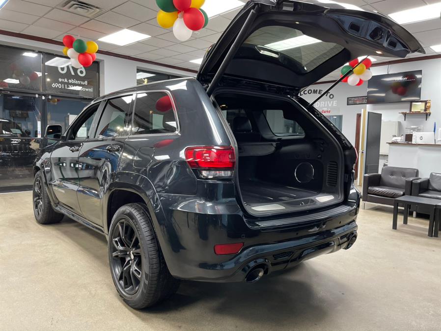 Used Jeep Grand Cherokee SRT 4WD 4dr SRT 2015 | 5 Towns Drive. Inwood, New York Used Jeep Grand Cherokee SRT 4WD 4dr SRT 2015 | 5 Towns Drive. Inwood, New York