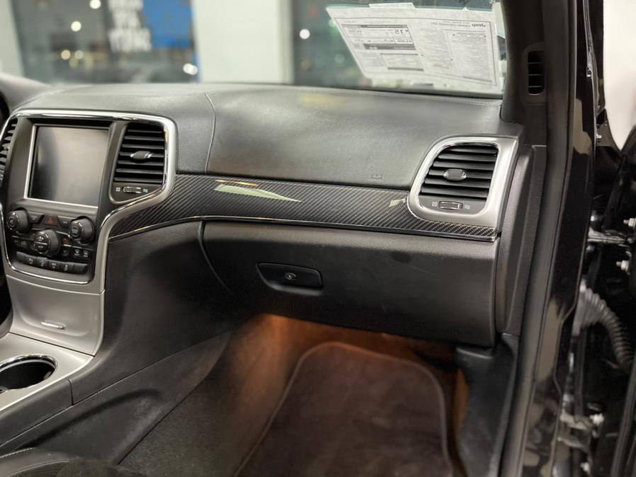 Used Jeep Grand Cherokee SRT 4WD 4dr SRT 2015 | 5 Towns Drive. Inwood, New York Used Jeep Grand Cherokee SRT 4WD 4dr SRT 2015 | 5 Towns Drive. Inwood, New York