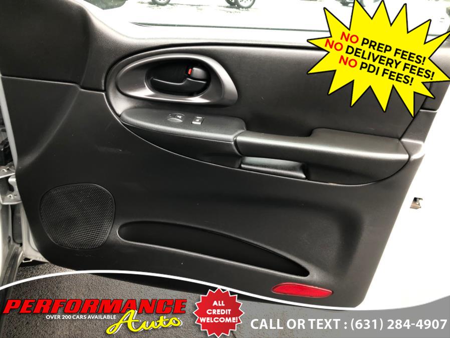 2009 Chevrolet TrailBlazer 4WD 4dr LT w/1LT, available for sale in Bohemia, New York | Performance Auto Inc. Bohemia, New York 2009 Chevrolet TrailBlazer 4WD 4dr LT w/1LT, available for sale in Bohemia, New York | Performance Auto Inc. Bohemia, New York