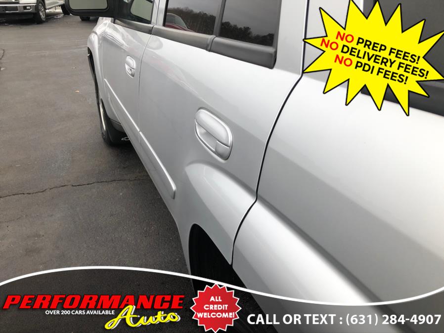 2009 Chevrolet TrailBlazer 4WD 4dr LT w/1LT, available for sale in Bohemia, New York | Performance Auto Inc. Bohemia, New York 2009 Chevrolet TrailBlazer 4WD 4dr LT w/1LT, available for sale in Bohemia, New York | Performance Auto Inc. Bohemia, New York