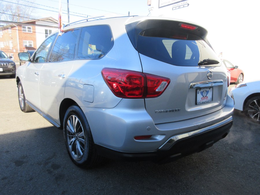 Used Nissan Pathfinder FWD SV 2019 | Route 27 Auto Mall. Linden, New Jersey Used Nissan Pathfinder FWD SV 2019 | Route 27 Auto Mall. Linden, New Jersey