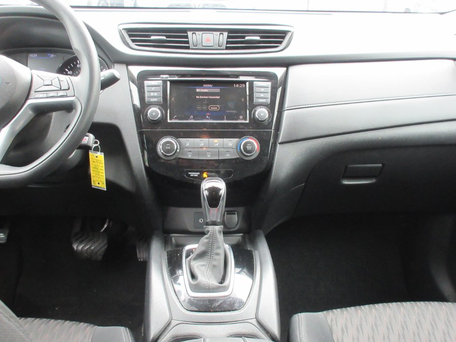 2018 Nissan Rogue AWD S, available for sale in Linden, New Jersey | Route 27 Auto Mall. Linden, New Jersey 2018 Nissan Rogue AWD S, available for sale in Linden, New Jersey | Route 27 Auto Mall. Linden, New Jersey