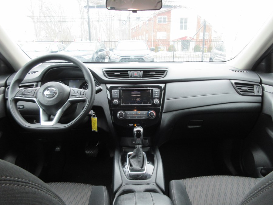 2018 Nissan Rogue AWD S, available for sale in Linden, New Jersey | Route 27 Auto Mall. Linden, New Jersey 2018 Nissan Rogue AWD S, available for sale in Linden, New Jersey | Route 27 Auto Mall. Linden, New Jersey