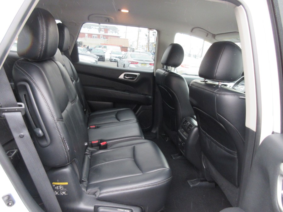 2019 Nissan Pathfinder 4x4 SL, available for sale in Linden, New Jersey | Route 27 Auto Mall. Linden, New Jersey 2019 Nissan Pathfinder 4x4 SL, available for sale in Linden, New Jersey | Route 27 Auto Mall. Linden, New Jersey