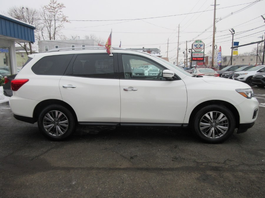 2019 Nissan Pathfinder 4x4 SL, available for sale in Linden, New Jersey | Route 27 Auto Mall. Linden, New Jersey 2019 Nissan Pathfinder 4x4 SL, available for sale in Linden, New Jersey | Route 27 Auto Mall. Linden, New Jersey