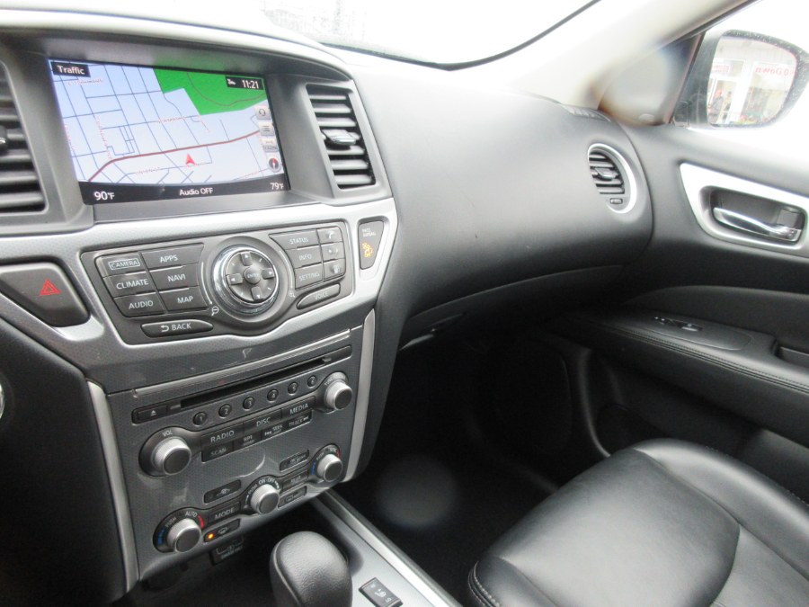 2019 Nissan Pathfinder 4x4 SL, available for sale in Linden, New Jersey | Route 27 Auto Mall. Linden, New Jersey 2019 Nissan Pathfinder 4x4 SL, available for sale in Linden, New Jersey | Route 27 Auto Mall. Linden, New Jersey