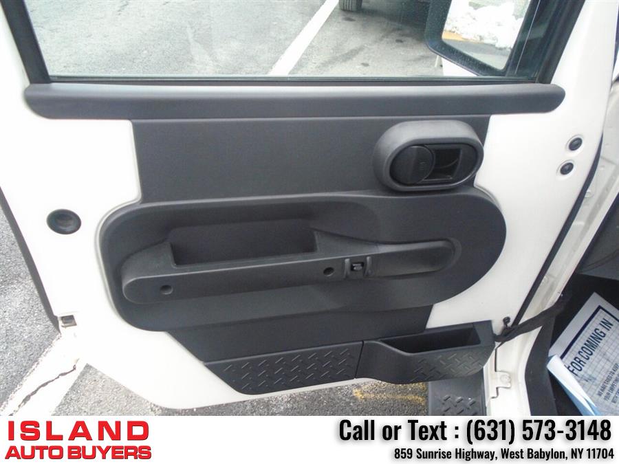 Used Jeep Wrangler Unlimited Sahara 4x4 4dr SUV 2010 | Island Auto Buyers. West Babylon, New York Used Jeep Wrangler Unlimited Sahara 4x4 4dr SUV 2010 | Island Auto Buyers. West Babylon, New York