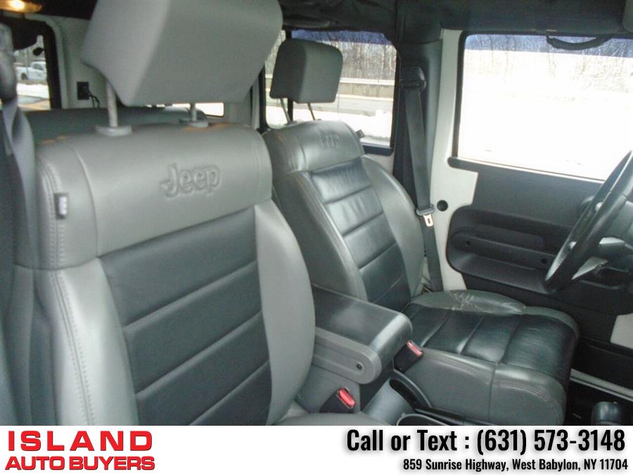 Used Jeep Wrangler Unlimited Sahara 4x4 4dr SUV 2010 | Island Auto Buyers. West Babylon, New York Used Jeep Wrangler Unlimited Sahara 4x4 4dr SUV 2010 | Island Auto Buyers. West Babylon, New York