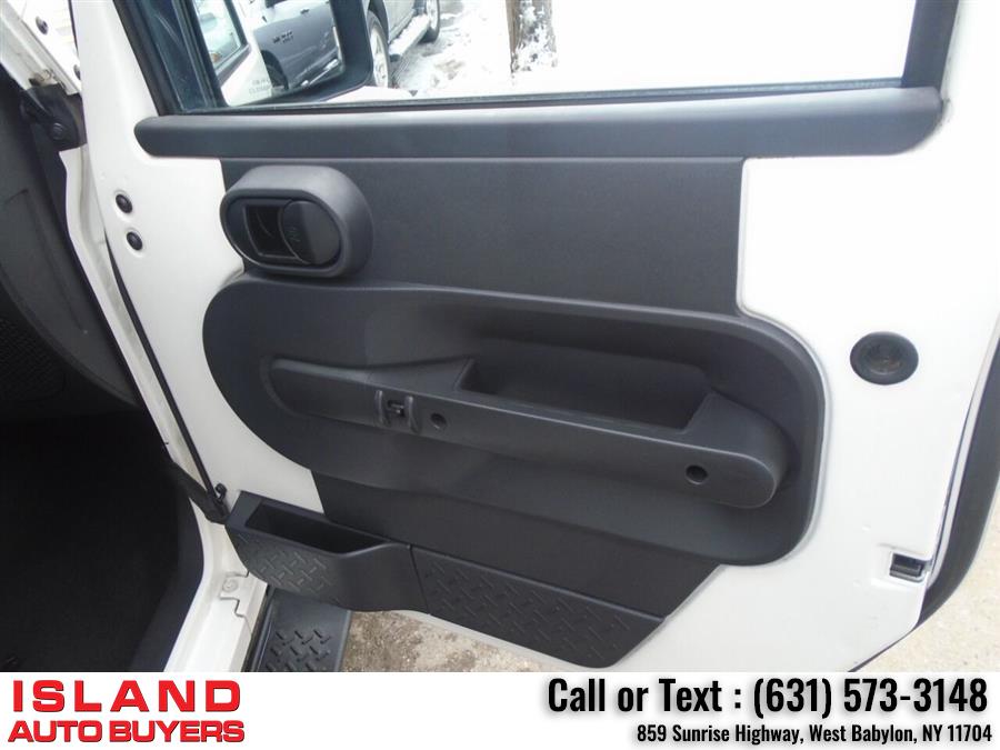 Used Jeep Wrangler Unlimited Sahara 4x4 4dr SUV 2010 | Island Auto Buyers. West Babylon, New York Used Jeep Wrangler Unlimited Sahara 4x4 4dr SUV 2010 | Island Auto Buyers. West Babylon, New York