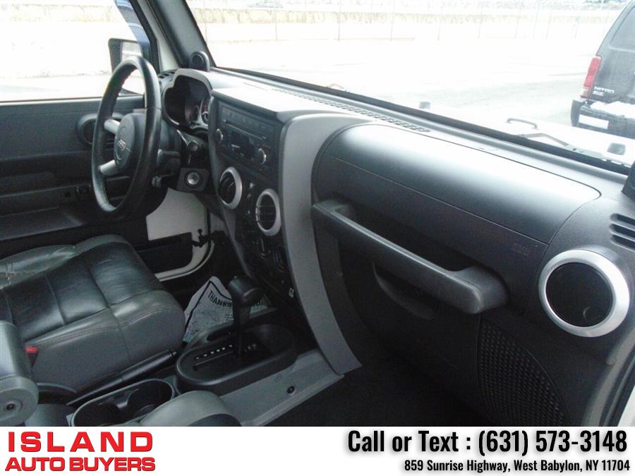 Used Jeep Wrangler Unlimited Sahara 4x4 4dr SUV 2010 | Island Auto Buyers. West Babylon, New York Used Jeep Wrangler Unlimited Sahara 4x4 4dr SUV 2010 | Island Auto Buyers. West Babylon, New York