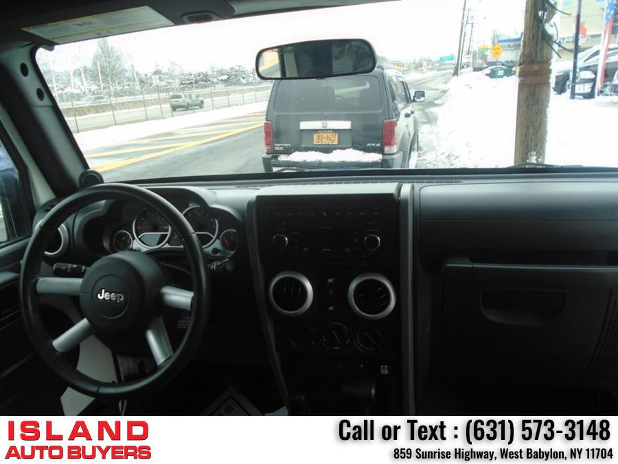 Used Jeep Wrangler Unlimited Sahara 4x4 4dr SUV 2010 | Island Auto Buyers. West Babylon, New York Used Jeep Wrangler Unlimited Sahara 4x4 4dr SUV 2010 | Island Auto Buyers. West Babylon, New York