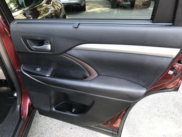 Used Toyota Highlander XLE 2017 | Hillside Auto Outlet. Jamaica, New York Used Toyota Highlander XLE 2017 | Hillside Auto Outlet. Jamaica, New York