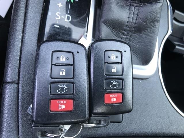 Used Toyota Highlander XLE 2017 | Hillside Auto Outlet. Jamaica, New York Used Toyota Highlander XLE 2017 | Hillside Auto Outlet. Jamaica, New York