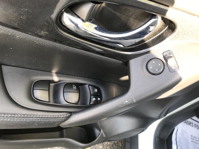 Used Nissan Rogue SV 2017 | Hillside Auto Outlet. Jamaica, New York Used Nissan Rogue SV 2017 | Hillside Auto Outlet. Jamaica, New York
