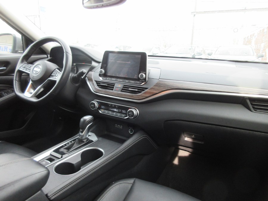 2019 Nissan Altima 2.5 SL Sedan, available for sale in Linden, New Jersey | Route 27 Auto Mall. Linden, New Jersey 2019 Nissan Altima 2.5 SL Sedan, available for sale in Linden, New Jersey | Route 27 Auto Mall. Linden, New Jersey