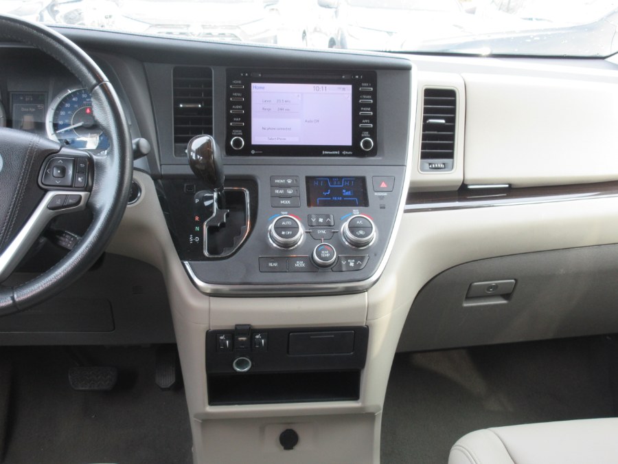2019 Toyota Sienna XLE FWD 8-Passenger (Natl), available for sale in Linden, New Jersey | Route 27 Auto Mall. Linden, New Jersey 2019 Toyota Sienna XLE FWD 8-Passenger (Natl), available for sale in Linden, New Jersey | Route 27 Auto Mall. Linden, New Jersey
