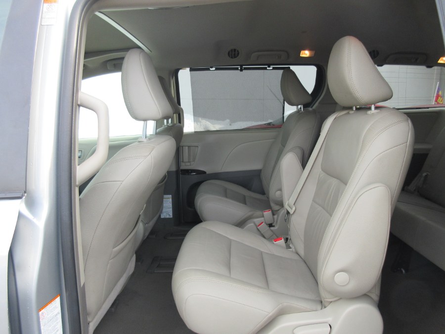 2019 Toyota Sienna XLE FWD 8-Passenger (Natl), available for sale in Linden, New Jersey | Route 27 Auto Mall. Linden, New Jersey 2019 Toyota Sienna XLE FWD 8-Passenger (Natl), available for sale in Linden, New Jersey | Route 27 Auto Mall. Linden, New Jersey