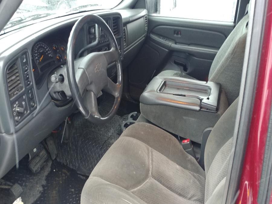 2004 Chevrolet Silverado 2500HD Ext Cab 157.5" WB 4WD LS, available for sale in Chicopee, Massachusetts | Matts Auto Mall LLC. Chicopee, Massachusetts 2004 Chevrolet Silverado 2500HD Ext Cab 157.5" WB 4WD LS, available for sale in Chicopee, Massachusetts | Matts Auto Mall LLC. Chicopee, Massachusetts