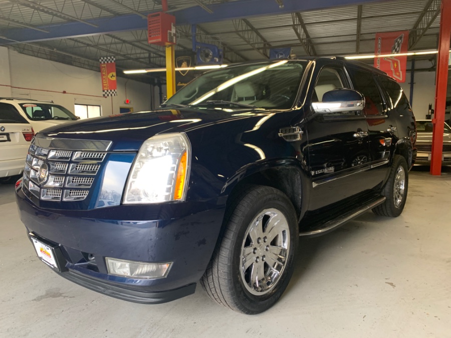 2007 Cadillac Escalade AWD 4dr, available for sale in West Babylon , New York | MP Motors Inc. West Babylon , New York