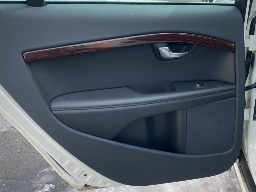 Used Volvo S80 4dr Sdn V8 AWD 2010 | Lava Motors 2 Inc. Canton, Connecticut Used Volvo S80 4dr Sdn V8 AWD 2010 | Lava Motors 2 Inc. Canton, Connecticut
