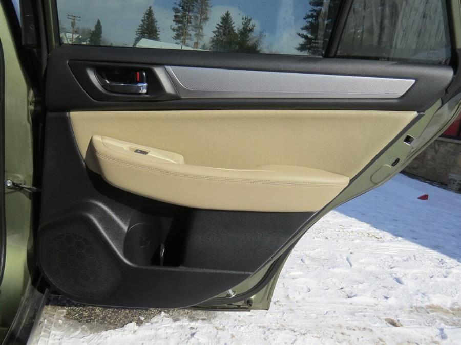Used Subaru Outback 2.5i Premium AWD 4dr Wagon 2016 | Lake City Exports Inc. Auburn, Maine Used Subaru Outback 2.5i Premium AWD 4dr Wagon 2016 | Lake City Exports Inc. Auburn, Maine
