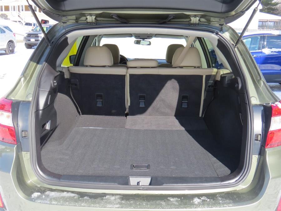 Used Subaru Outback 2.5i Premium AWD 4dr Wagon 2016 | Lake City Exports Inc. Auburn, Maine Used Subaru Outback 2.5i Premium AWD 4dr Wagon 2016 | Lake City Exports Inc. Auburn, Maine