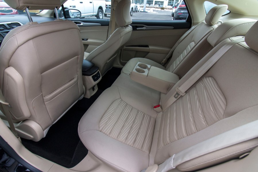 Used Ford Fusion 4dr Sdn SE FWD 2016 | Inman Motors Sales. Medford, Massachusetts Used Ford Fusion 4dr Sdn SE FWD 2016 | Inman Motors Sales. Medford, Massachusetts