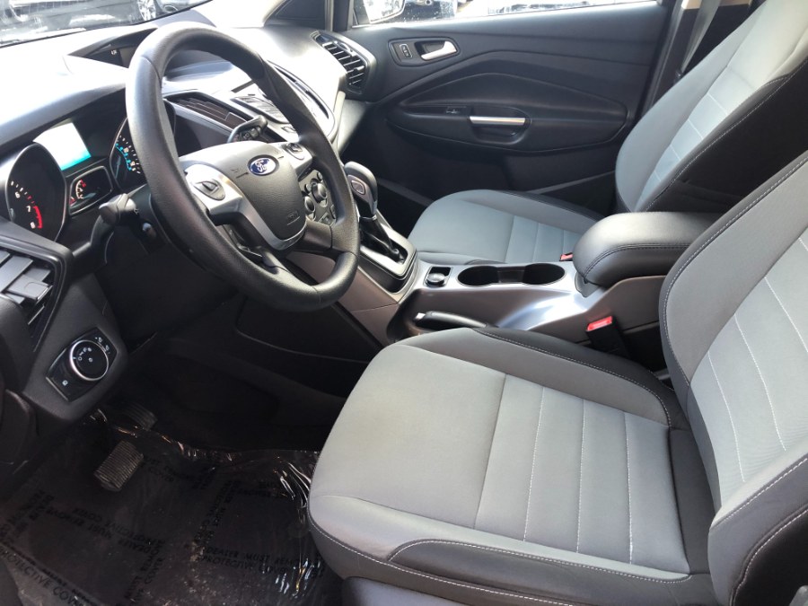 2016 Ford Escape 4WD 4dr SE, available for sale in Bristol, Connecticut | Bristol Auto Center LLC. Bristol, Connecticut 2016 Ford Escape 4WD 4dr SE, available for sale in Bristol, Connecticut | Bristol Auto Center LLC. Bristol, Connecticut
