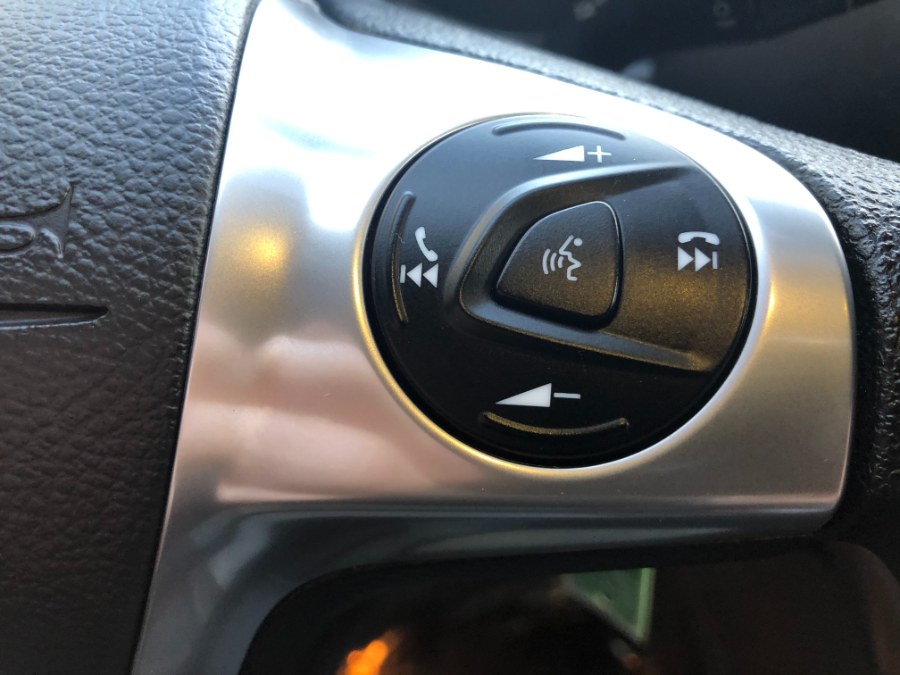 2016 Ford Escape 4WD 4dr SE, available for sale in Bristol, Connecticut | Bristol Auto Center LLC. Bristol, Connecticut 2016 Ford Escape 4WD 4dr SE, available for sale in Bristol, Connecticut | Bristol Auto Center LLC. Bristol, Connecticut