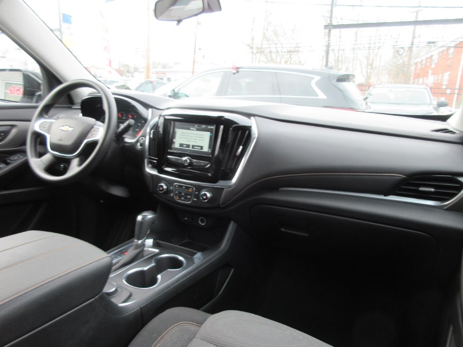 Used Chevrolet Traverse FWD 4dr LS w/1LS 2019 | Route 27 Auto Mall. Linden, New Jersey Used Chevrolet Traverse FWD 4dr LS w/1LS 2019 | Route 27 Auto Mall. Linden, New Jersey