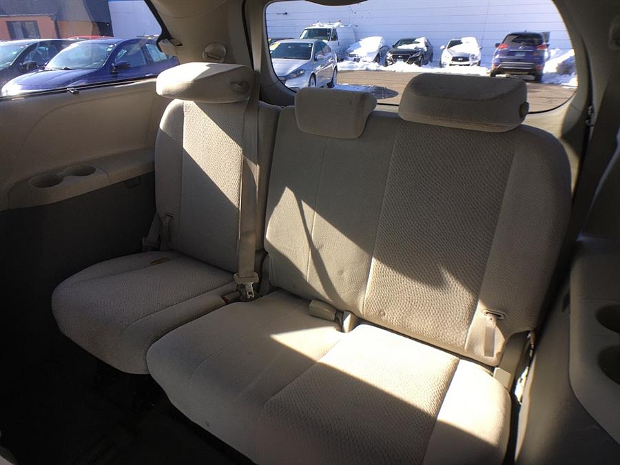 Used Toyota Sienna 5dr 7-Pass Van V6 LE AWD (Natl) 2012 | Smart Buy Auto Sales, LLC. Wallingford, Connecticut Used Toyota Sienna 5dr 7-Pass Van V6 LE AWD (Natl) 2012 | Smart Buy Auto Sales, LLC. Wallingford, Connecticut