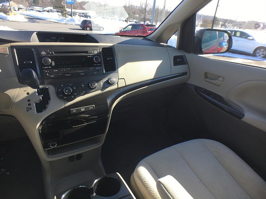Used Toyota Sienna 5dr 7-Pass Van V6 LE AWD (Natl) 2012 | Smart Buy Auto Sales, LLC. Wallingford, Connecticut Used Toyota Sienna 5dr 7-Pass Van V6 LE AWD (Natl) 2012 | Smart Buy Auto Sales, LLC. Wallingford, Connecticut