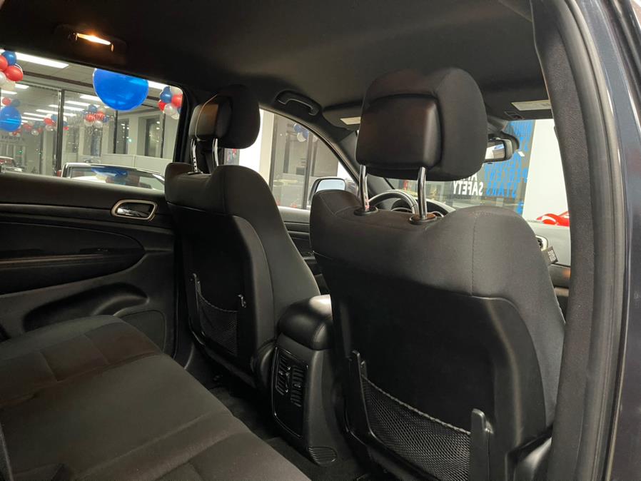 Used Jeep Grand Cherokee 4WD 4dr Laredo 2015 | 5 Towns Drive. Inwood, New York Used Jeep Grand Cherokee 4WD 4dr Laredo 2015 | 5 Towns Drive. Inwood, New York