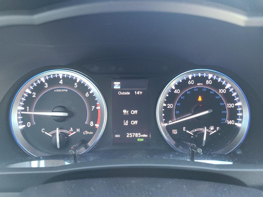 2018 Toyota Highlander XLE, available for sale in Waterbury, Connecticut | National Auto Brokers, Inc.. Waterbury, Connecticut 2018 Toyota Highlander XLE, available for sale in Waterbury, Connecticut | National Auto Brokers, Inc.. Waterbury, Connecticut