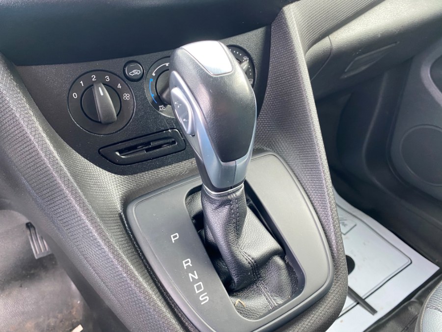 Used Ford Transit Connect Van XL LWB w/Rear Symmetrical Doors 2017 | Inman Motors Sales. Medford, Massachusetts Used Ford Transit Connect Van XL LWB w/Rear Symmetrical Doors 2017 | Inman Motors Sales. Medford, Massachusetts