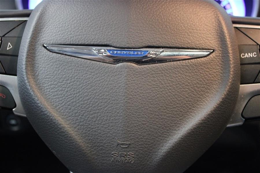 Used Chrysler 300 LIMITED 2016 | Fast Track Motors. Paterson, New Jersey Used Chrysler 300 LIMITED 2016 | Fast Track Motors. Paterson, New Jersey