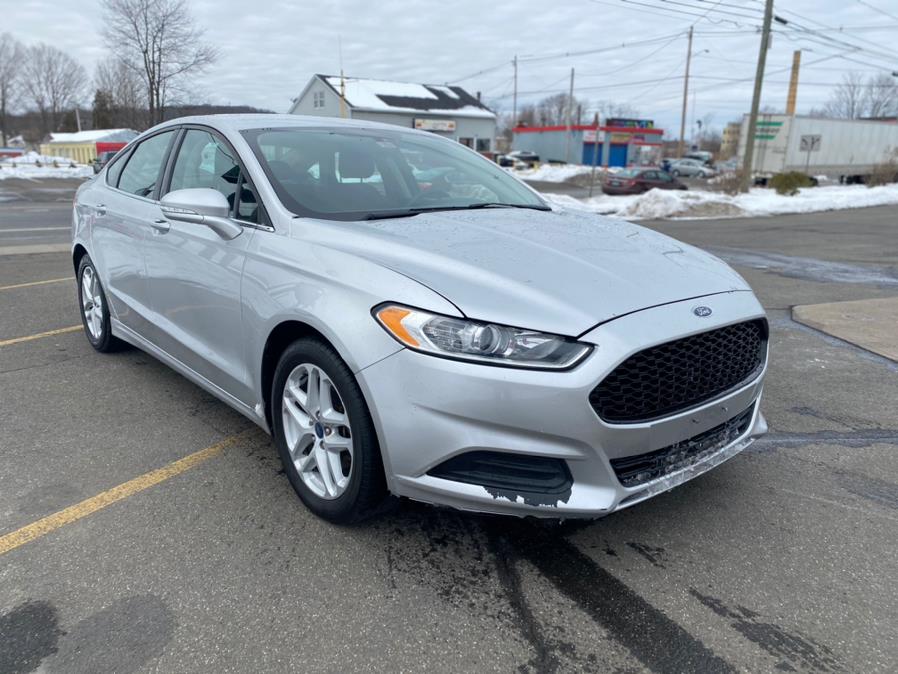 2014 Ford Fusion 4dr Sdn SE FWD, available for sale in Wallingford, Connecticut | Wallingford Auto Center LLC. Wallingford, Connecticut