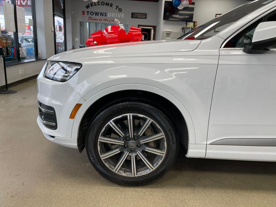 2017 Audi Q7 Premium Plus 3.0 TFSI Premium Plus, available for sale in Inwood, New York | 5 Towns Drive. Inwood, New York 2017 Audi Q7 Premium Plus 3.0 TFSI Premium Plus, available for sale in Inwood, New York | 5 Towns Drive. Inwood, New York