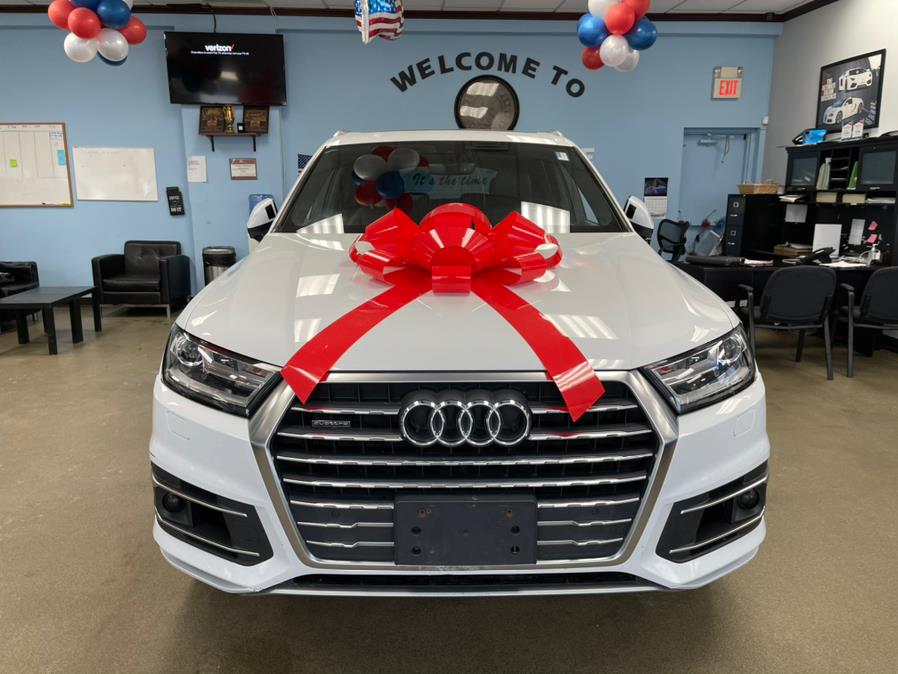 2017 Audi Q7 Premium Plus 3.0 TFSI Premium Plus, available for sale in Inwood, New York | 5 Towns Drive. Inwood, New York 2017 Audi Q7 Premium Plus 3.0 TFSI Premium Plus, available for sale in Inwood, New York | 5 Towns Drive. Inwood, New York