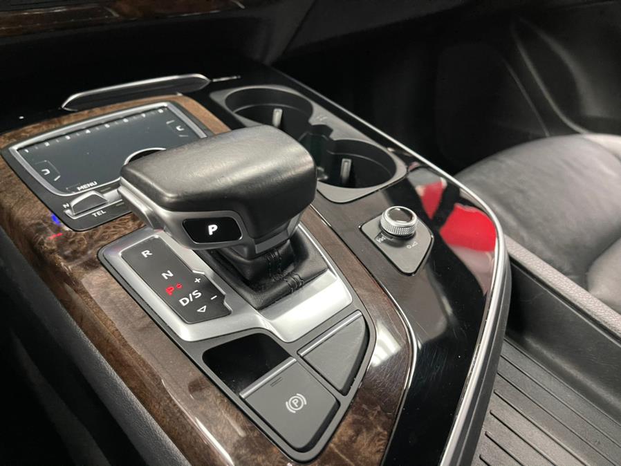 2017 Audi Q7 Premium Plus 3.0 TFSI Premium Plus, available for sale in Inwood, New York | 5 Towns Drive. Inwood, New York 2017 Audi Q7 Premium Plus 3.0 TFSI Premium Plus, available for sale in Inwood, New York | 5 Towns Drive. Inwood, New York