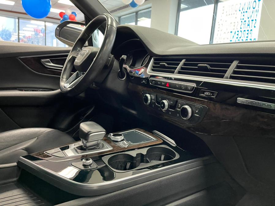 2017 Audi Q7 Premium Plus 3.0 TFSI Premium Plus, available for sale in Inwood, New York | 5 Towns Drive. Inwood, New York 2017 Audi Q7 Premium Plus 3.0 TFSI Premium Plus, available for sale in Inwood, New York | 5 Towns Drive. Inwood, New York