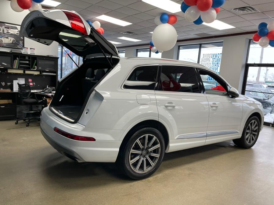 2017 Audi Q7 Premium Plus 3.0 TFSI Premium Plus, available for sale in Inwood, New York | 5 Towns Drive. Inwood, New York 2017 Audi Q7 Premium Plus 3.0 TFSI Premium Plus, available for sale in Inwood, New York | 5 Towns Drive. Inwood, New York
