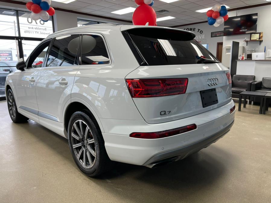 2017 Audi Q7 Premium Plus 3.0 TFSI Premium Plus, available for sale in Inwood, New York | 5 Towns Drive. Inwood, New York 2017 Audi Q7 Premium Plus 3.0 TFSI Premium Plus, available for sale in Inwood, New York | 5 Towns Drive. Inwood, New York