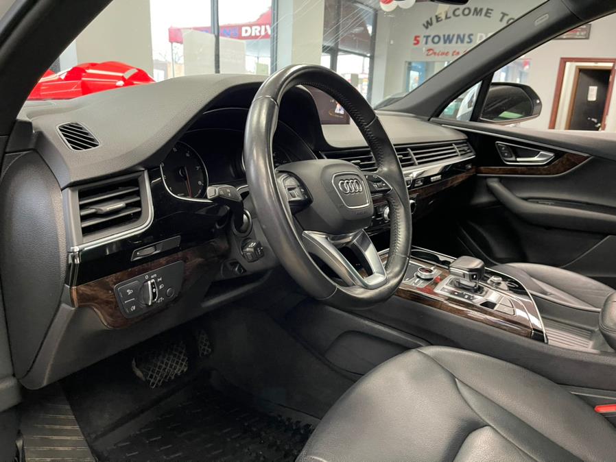 2017 Audi Q7 Premium Plus 3.0 TFSI Premium Plus, available for sale in Inwood, New York | 5 Towns Drive. Inwood, New York 2017 Audi Q7 Premium Plus 3.0 TFSI Premium Plus, available for sale in Inwood, New York | 5 Towns Drive. Inwood, New York